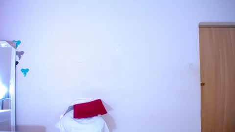 Snapshot of ebony_sugar_mommy chatting on January 6, 7:35 pm MILENA online show from January 6, 7:35 pm