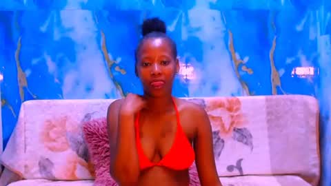 Snapshot of ebonypretty4u chatting on October 10, 5:23 am ebonypretty4u online show from October 10, 5:23 am