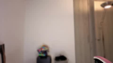 Snapshot of ecchi_sixxx chatting on October 9, 2:15 am Colette online show from October 9, 2:15 am
