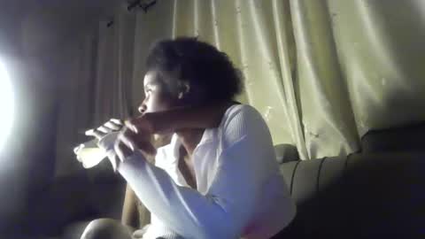 ecstasyxoxo online show from April 21, 1:20 am