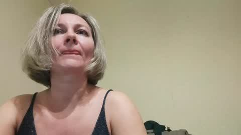 edithmanning online show from February 3, 7:21 pm