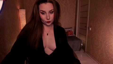 eesmaaarr online show from February 10, 11:41 pm