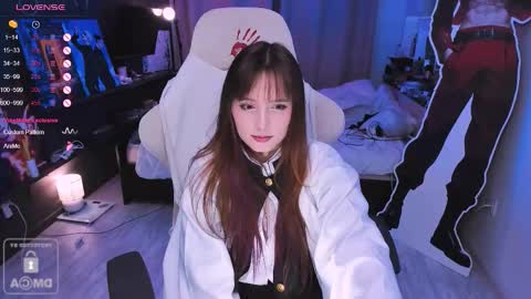 Snapshot of effie_lee chatting on October 25, 2:03 pm Effie online show from October 25, 2:03 pm