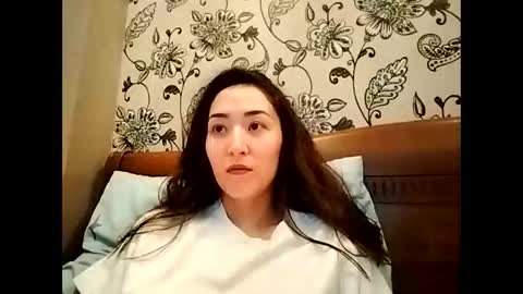 Effy online show from December 4, 2:19 pm