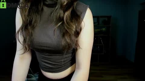 Effy Royse online show from March 31, 11:43 am