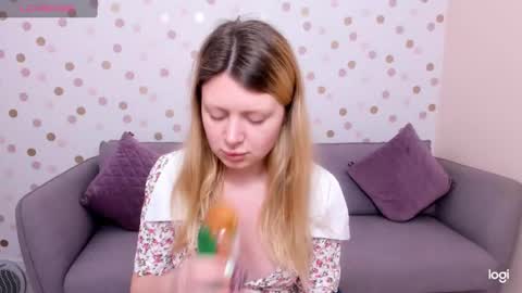 Snapshot of effyangel chatting on February 7, 6:03 am Effy online show from February 7, 6:03 am