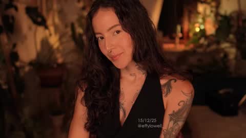 Effy online show from December 16, 2:39 am