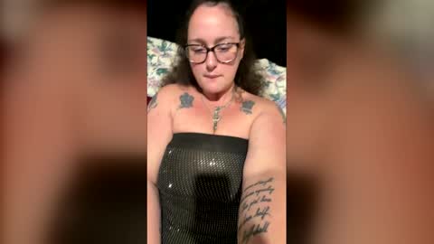 Egyptiancottxn online show from April 7, 10:28 am