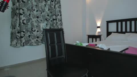 Snapshot of eileen_pinkman chatting on September 25, 9:45 pm eileen_pinkman online show from September 25, 9:45 pm