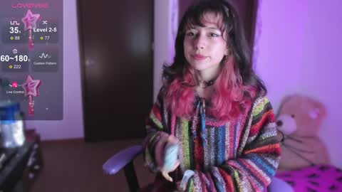 Snapshot of eileen_pinkman chatting on December 9, 5:07 am eileen_pinkman online show from December 9, 5:07 am