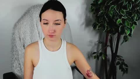 eileenmoores online show from October 1, 12:10 pm