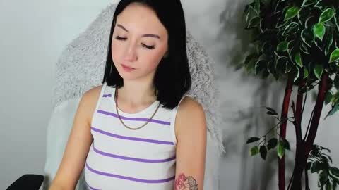 eileenmoores online show from September 25, 3:33 pm