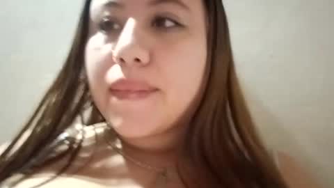 EIMY   MODEL INDEPENDENT online show from January 3, 5:17 am