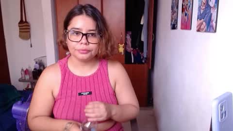 eimy_saenzz online show from February 5, 5:27 pm