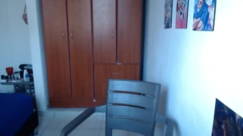 eimy_saenzz online show from October 30, 7:15 pm