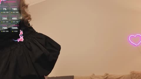 eira_kilian online show from November 27, 7:33 am