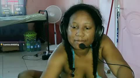 Eirondra Valeen online show from July 13, 2:18 pm