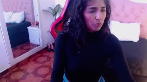 Snapshot of eka_urda chatting on January 26, 12:05 am Eka online show from January 26, 12:05 am