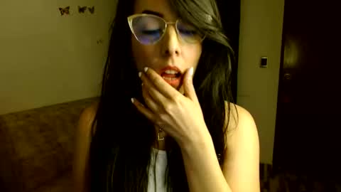 ela_3611 online show from June 9, 3:50 am