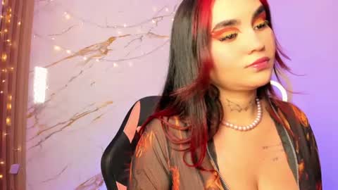 Elaia online show from July 21, 8:09 pm