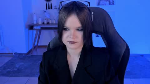 Snapshot of elainebeness chatting on December 8, 4:39 pm Your sweet girl online show from December 8, 4:39 pm