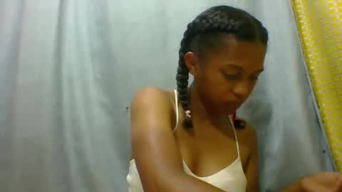 elaliealdy online show from January 8, 8:18 am