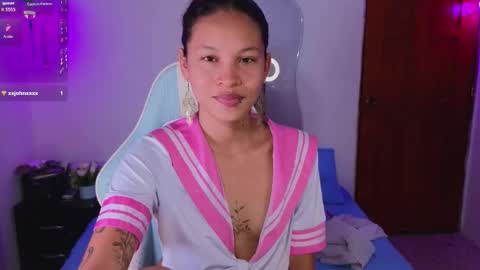 elaseles23 online show from December 2, 12:12 am