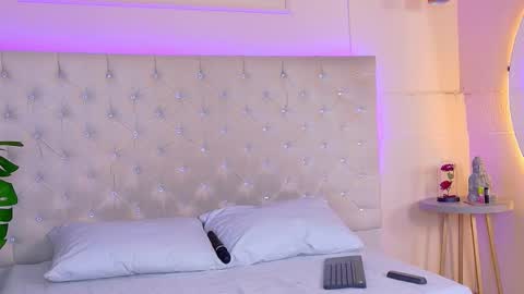 ELECTRA  online show from September 20, 7:56 pm