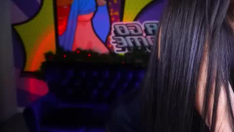 elegant_mysterious online show from December 14, 9:09 pm