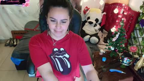 Snapshot of elektra_32 chatting on December 16, 5:27 am elektra online show from December 16, 5:27 am