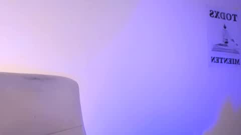 Snapshot of elektra_sky11 chatting on February 12, 1:49 pm  Elektra Sky  online show from February 12, 1:49 pm