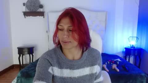 Snapshot of elena_detroya_ chatting on January 20, 12:07 pm Elena online show from January 20, 12:07 pm
