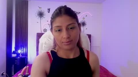 Snapshot of elena_detroya_ chatting on October 13, 12:52 pm Elena online show from October 13, 12:52 pm