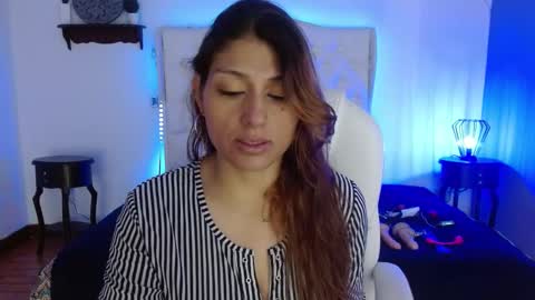 Snapshot of elena_detroya_ chatting on December 30, 11:59 am Elena online show from December 30, 11:59 am