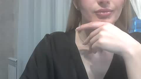 elenadream4990 online show from May 2, 4:43 pm