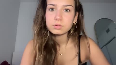 Elena online show from March 26, 3:03 pm