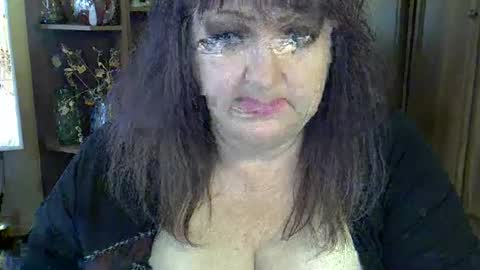 Snapshot of elenazed chatting on March 1, 8:34 am ElenaZed online show from March 1, 8:34 am