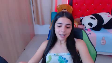 Snapshot of elenna_hotx chatting on January 30, 6:54 pm agnes online show from January 30, 6:54 pm