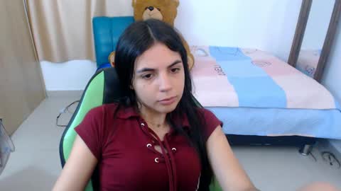 Snapshot of elenna_hotx chatting on March 8, 5:30 pm agnes online show from March 8, 5:30 pm