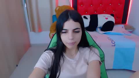 Snapshot of elenna_hotx chatting on January 25, 5:48 pm agnes online show from January 25, 5:48 pm