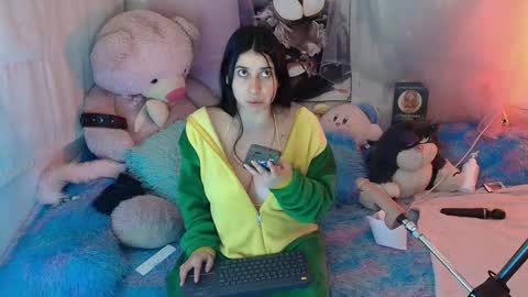 miu  online show from February 17, 3:39 am