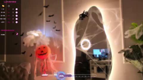 Snapshot of eli_llie chatting on October 15, 9:39 pm Eli online show from October 15, 9:39 pm