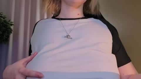 Ellie online show from March 12, 5:32 am