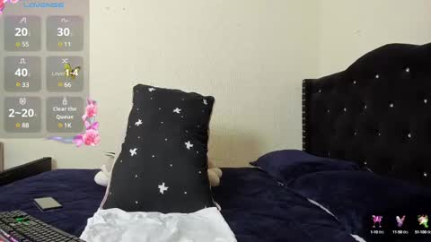Snapshot of elii_sweet_ chatting on January 25, 1:03 pm elii_sweet_ online show from January 25, 1:03 pm