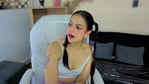 Eliie online show from October 20, 9:18 pm