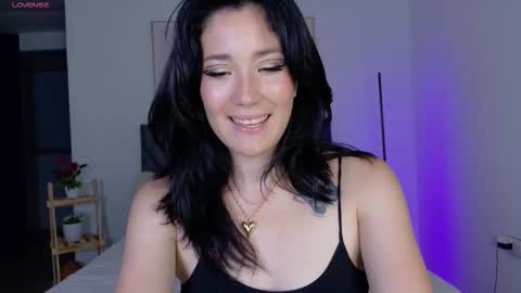 Snapshot of eliiih_ chatting on October 8, 3:55 am eliiih_ online show from October 8, 3:55 am