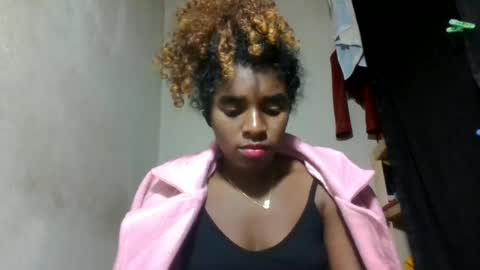 elina981 online show from July 4, 7:43 pm