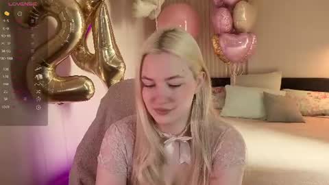 Elina online show from June 18, 4:25 am