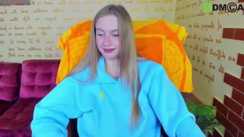 Snapshot of elinor_faith chatting on October 17, 8:01 pm elinor_faith online show from October 17, 8:01 pm