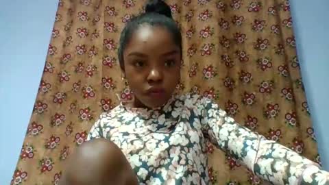 elisa531052 online show from February 28, 7:52 am